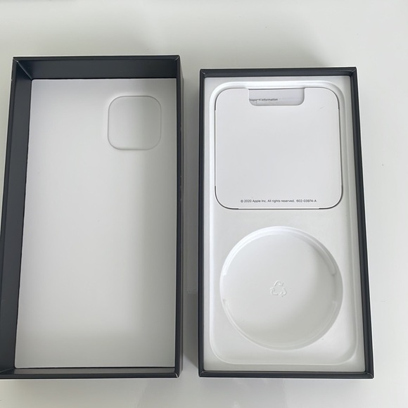 iPhone 12 Pro, Graphite, 128 GB Empty Box. - Picture 2 of 4